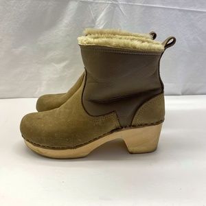No.6 - Shearling Clog Boot Size: 39 = 8/8.5